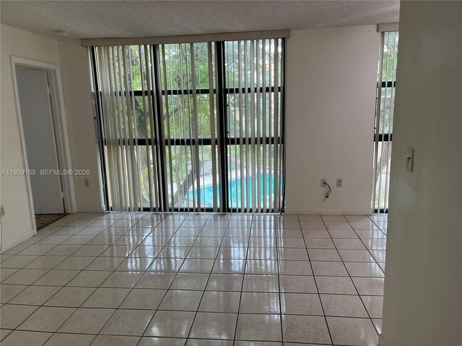 Foto del edificio - 11750 SW 18th St