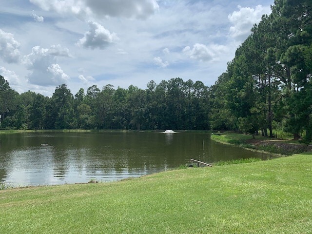 Building Photo - Peace and Quiet in the Country!  Pond Acce...