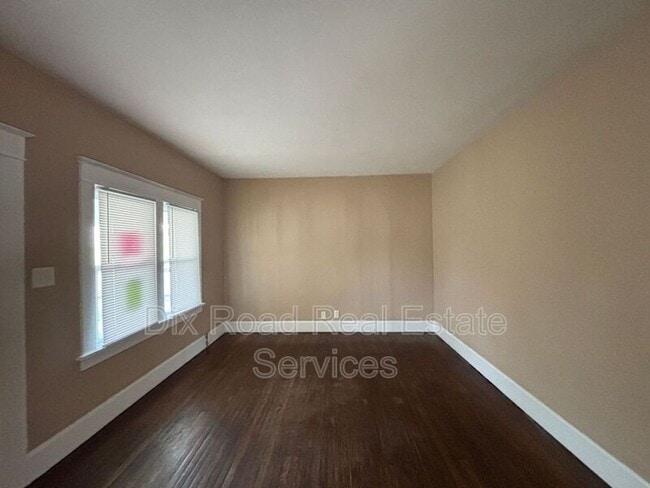 Building Photo - 2310 S Sutphin St