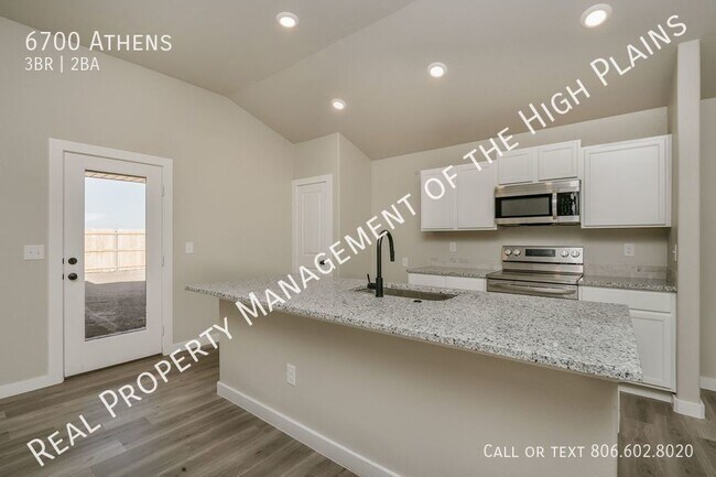 Building Photo - Beautiful New Construction