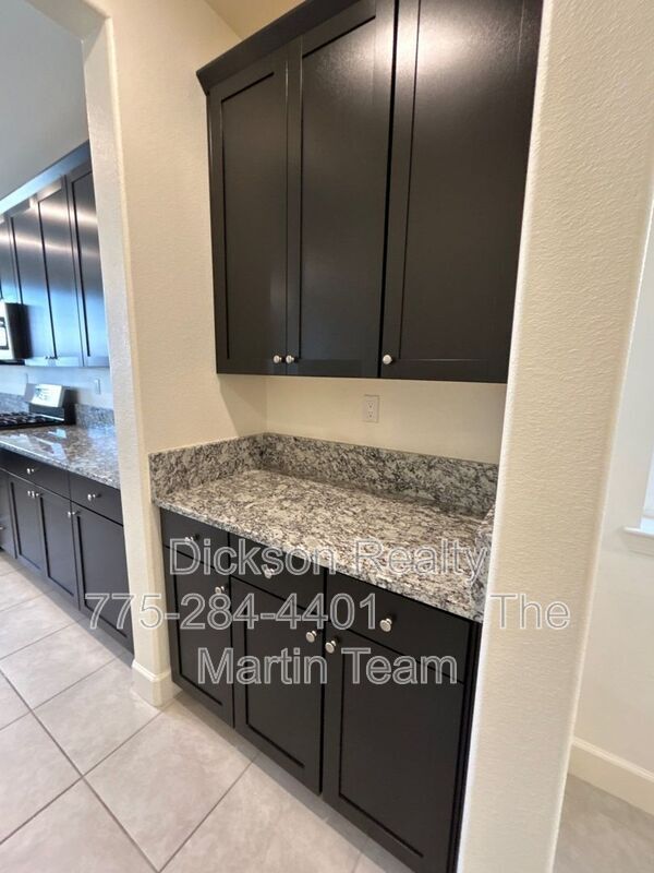 Building Photo - 2042 Maradona Dr