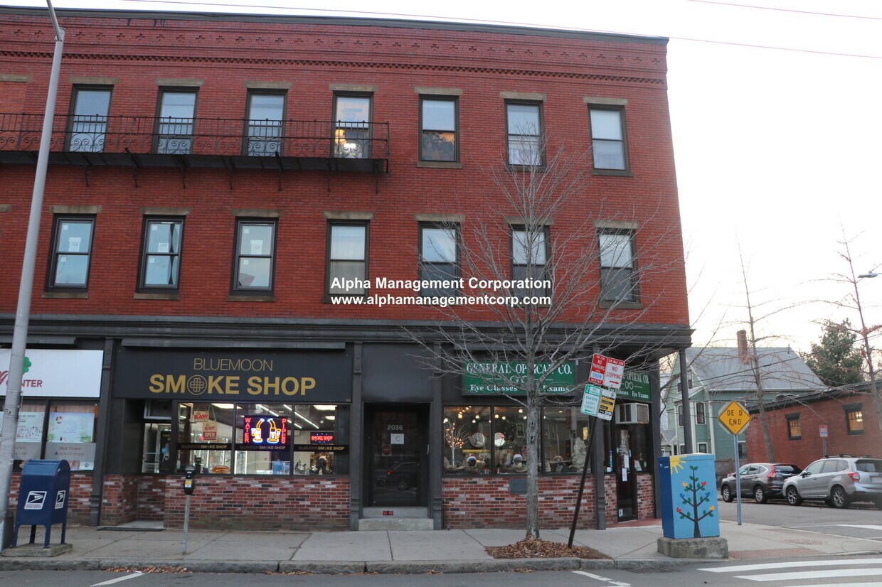 Building Photo - 102 Brookline Ave