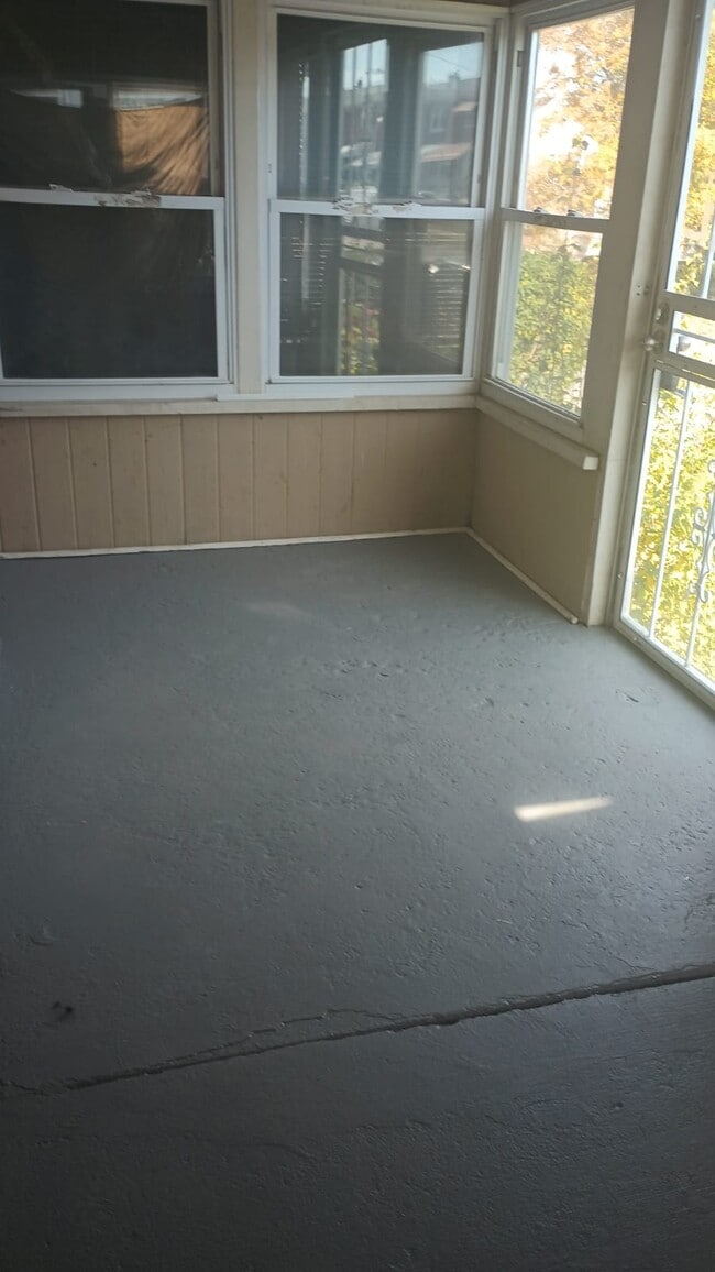 Photo - 504 Roundview Rd House