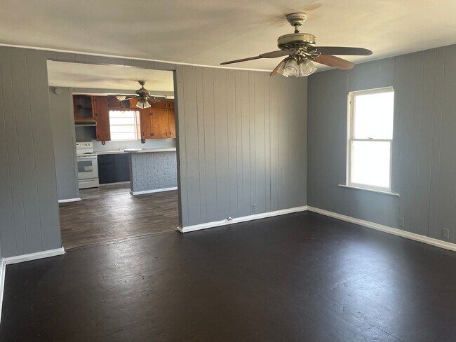 Foto del edificio - Corner Lot Home – Central City - Corpus Ch...