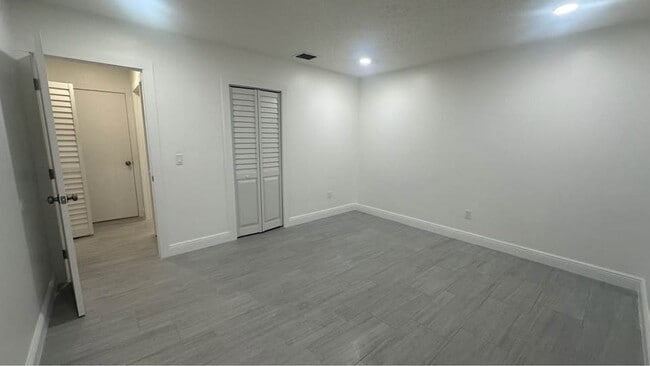 Foto del edificio - 3373 Hi St