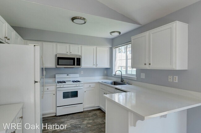 Foto del edificio - 3 br, 2.5 bath House - 1620 SW Nienhuis St