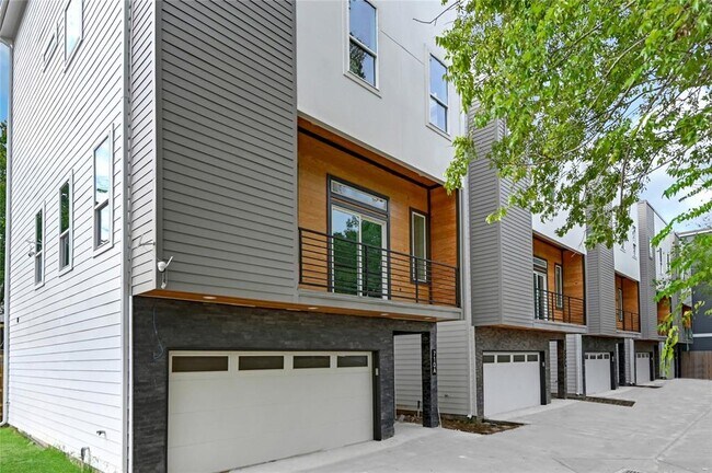 Foto del edificio - 710 Link Rd