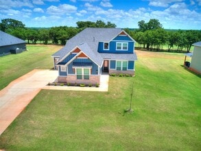 Building Photo - 2379 Clubhouse Dr