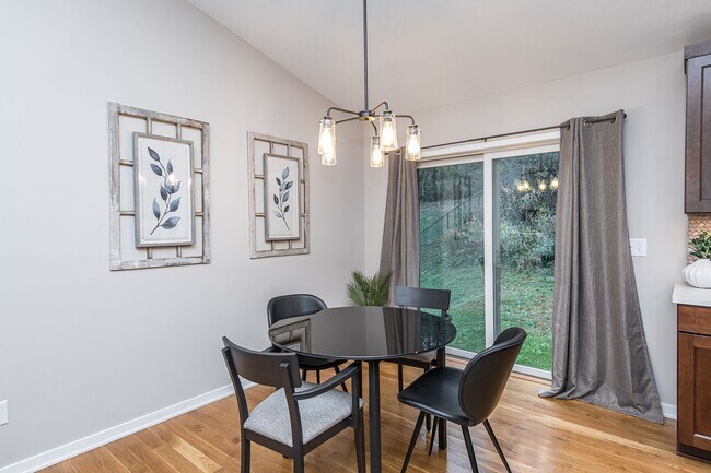 Foto del edificio - 3367 Ridgeline Dr SE