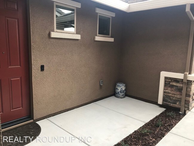 Foto del edificio - Studio, 1 bath House - 5209 Maddux Way Unit A