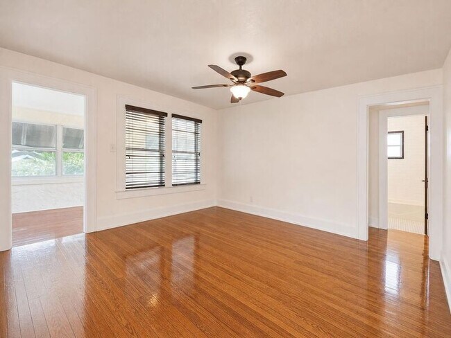 Foto del edificio - [748/750/756/758] Winfree Ave