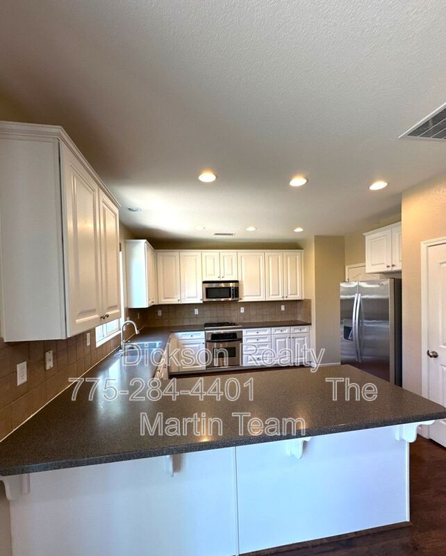 Foto del edificio - 545 Terracina Way