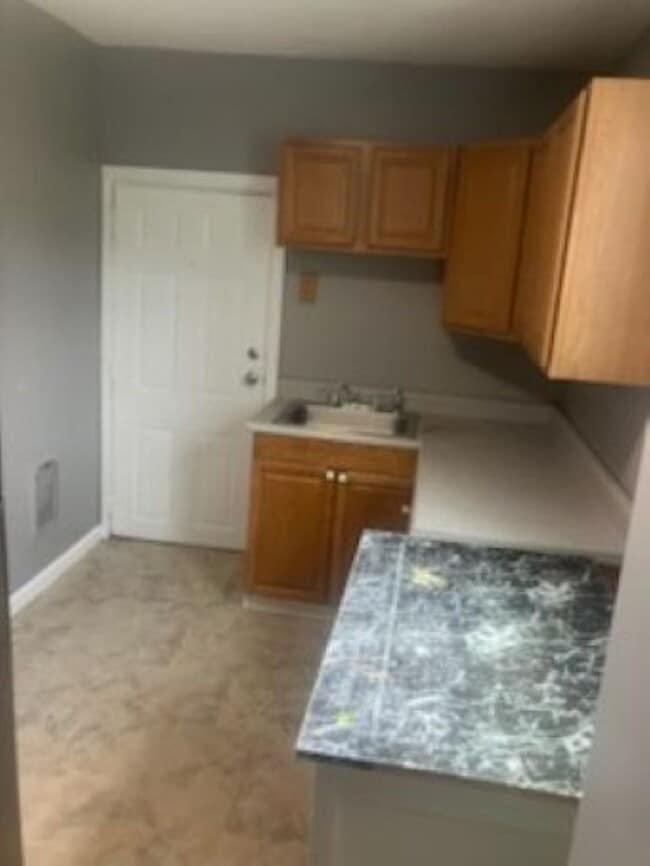 Building Photo - 1003 19th Ave