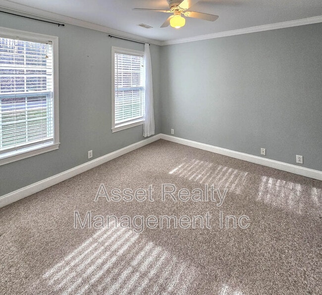 Building Photo - 12469 Daisywood Dr