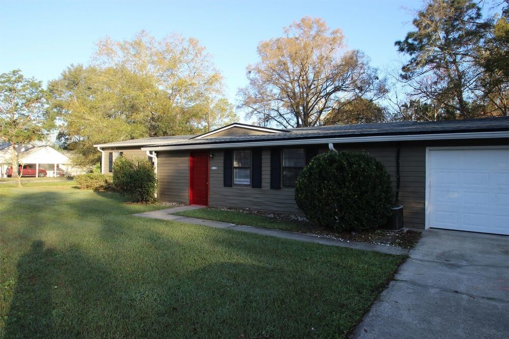 Primary Photo - 11129 Flamingo Ave