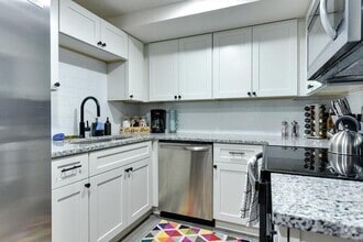 Building Photo - 116 N 32nd Ave