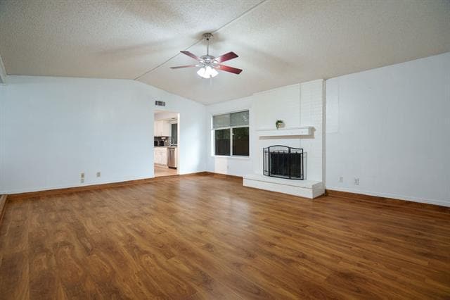 Building Photo - 2520 Majestic Dr