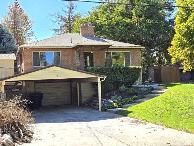 Foto del edificio - 2576 E Wren Rd
