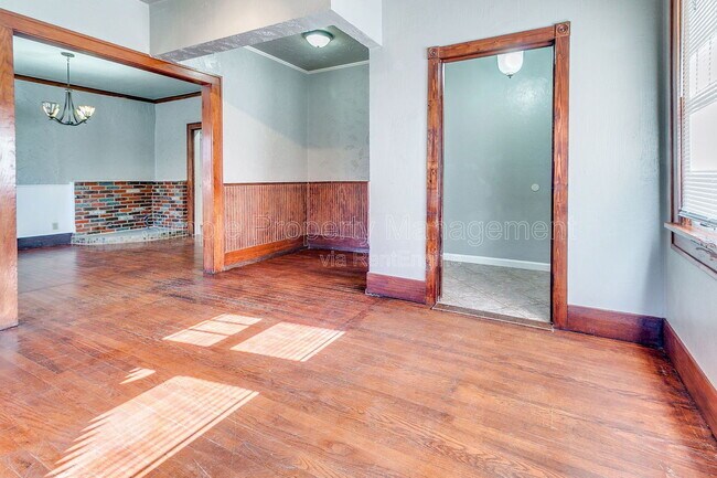 Foto del edificio - 1709 NW 32nd St