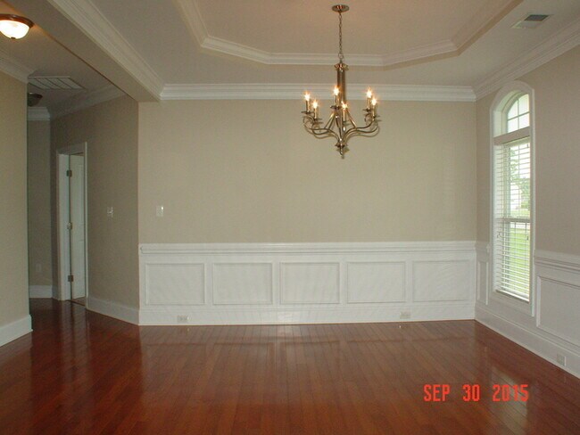 Building Photo - 124 Hurdle Ln