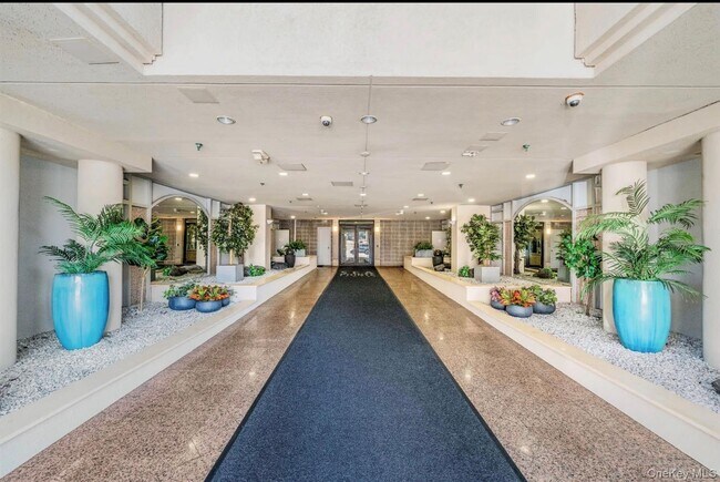 Foto del edificio - 360 Shore Rd