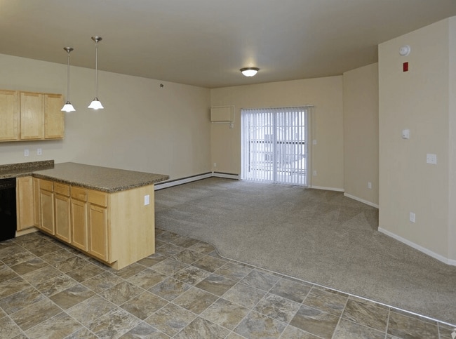 Building Photo - Shadow Ridge Apartments