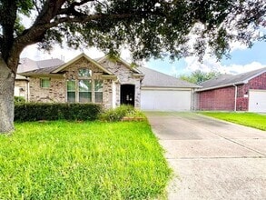 Building Photo - 2715 Cresthollow Ln