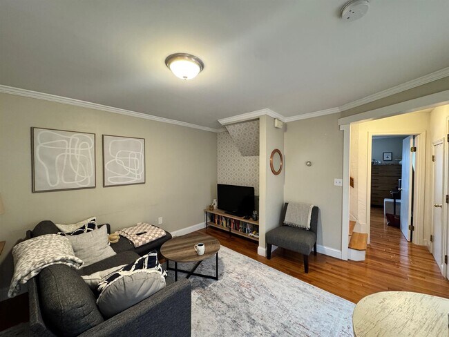 Building Photo - 25 4th St