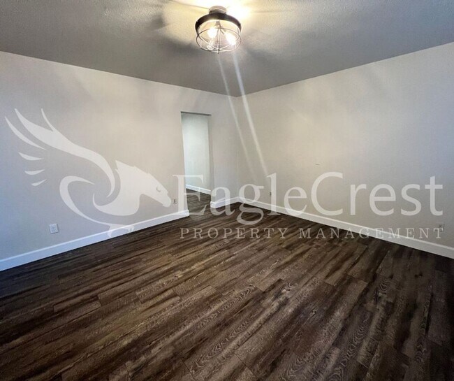 Foto del edificio - Sumach Four-Plex