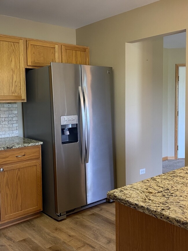 Building Photo - 13922 S Bristlecone Dr