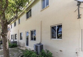 Foto del edificio - 21129 NW 14th Pl