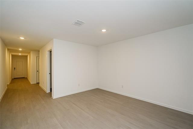 Building Photo - 1124 Tufted Dr