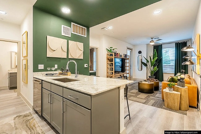 Building Photo - 650 Sgt Ed Holcomb Blvd N