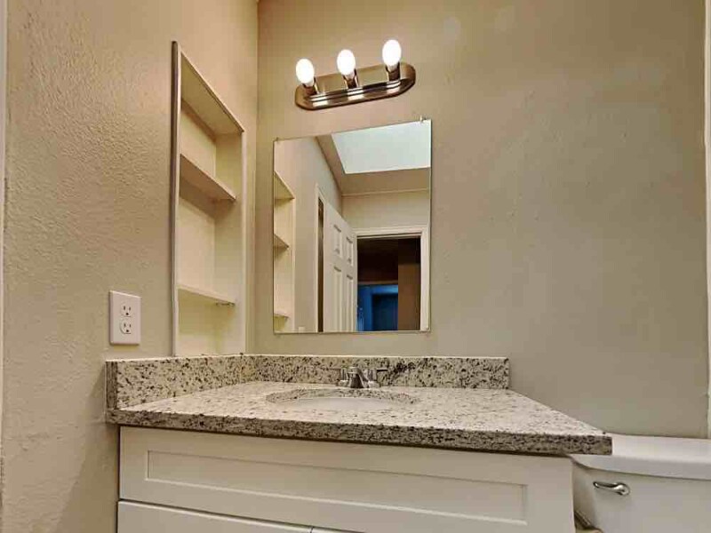 Foto principal - 6930 Sugar Creek Cir