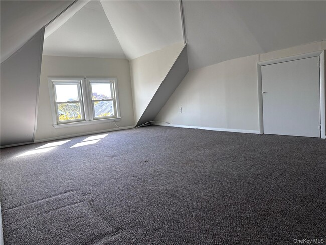 Foto del edificio - 154 Grant Ave