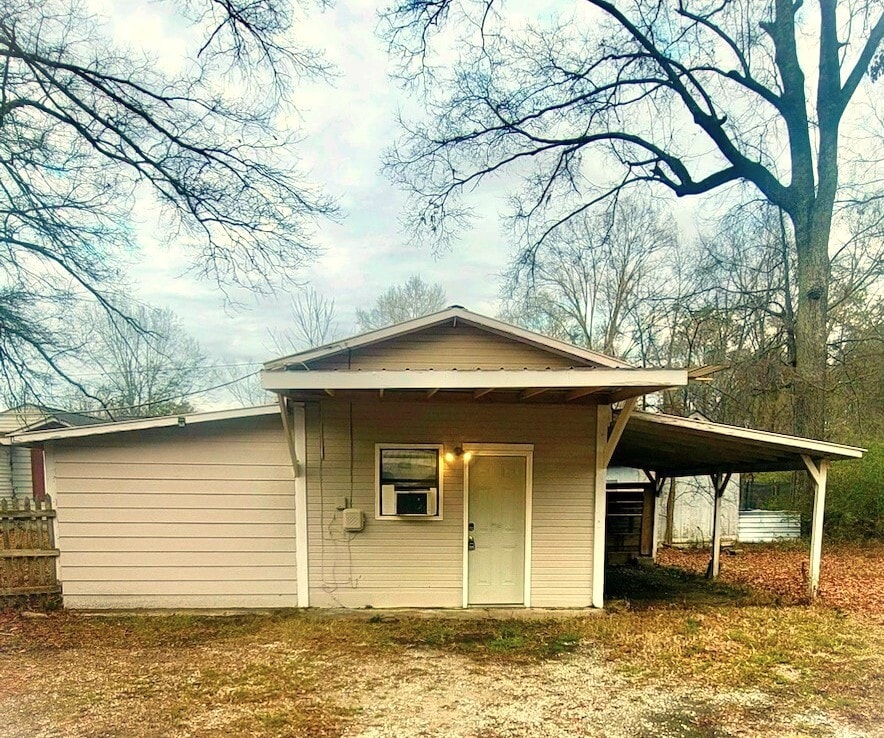 1432 Happy Valley Rd, Rossville, GA 30741 House Rental in Rossville