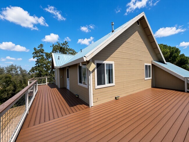 Foto del edificio - 12040 Twin Pines