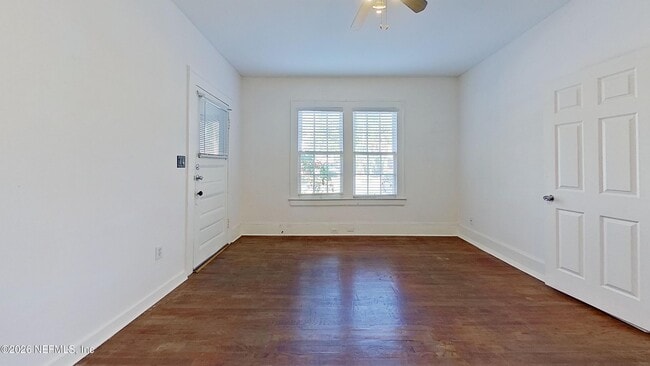 Foto del edificio - 2210 Myra St