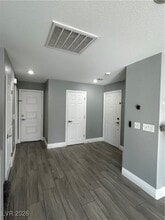 Building Photo - 2321 Cockatiel Dr