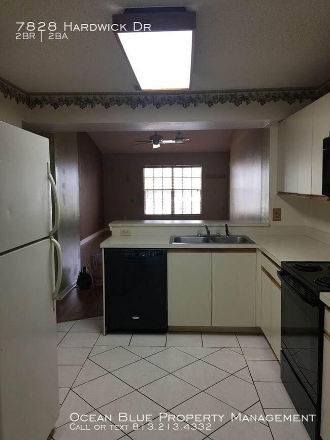 Building Photo - Beautiful 2nd Floor Condo in Mill Pond