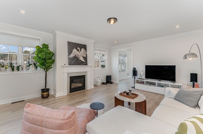 Foto del edificio - Contemporary 3 Bed, 2 Bath Ranch in Briar ...