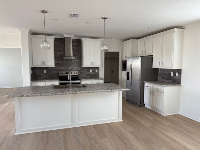 Foto del edificio - 3808 Sunset Dr