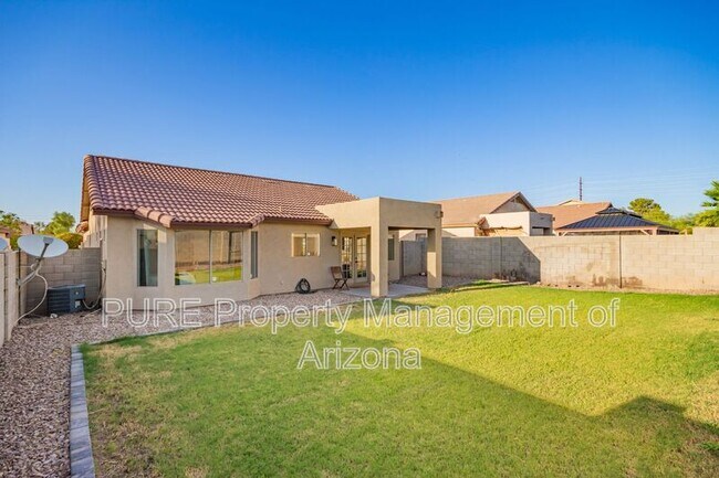 Photo - 1519 W Nancy Ln House