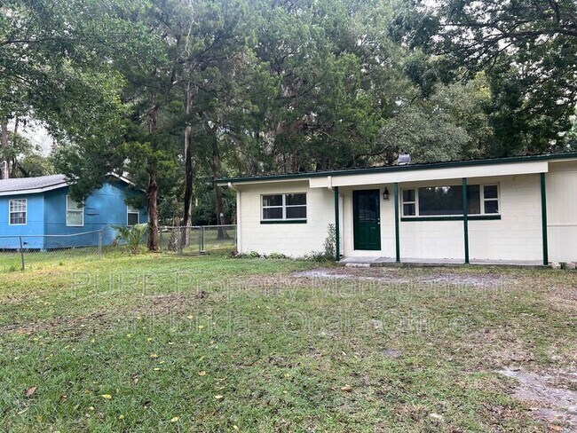 Building Photo - 2205 NE 14th Ave