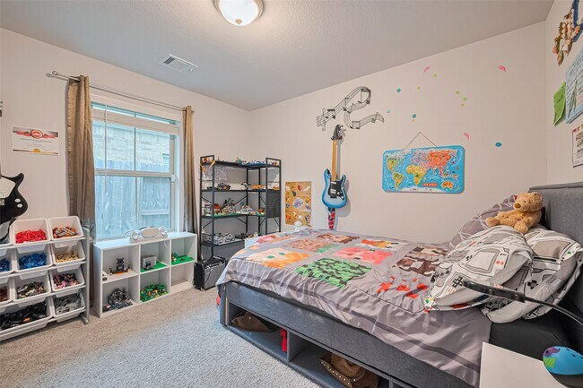 Foto del edificio - 2712 Golden Palms Ln