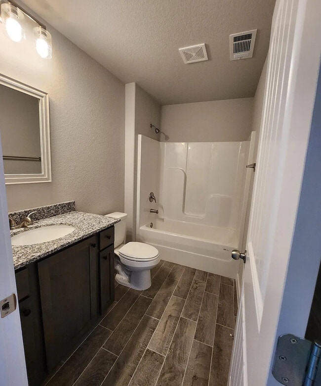 521 little lona Ave Unit 521, Centerton, AR 72719 Condo for Rent in Centerton, AR