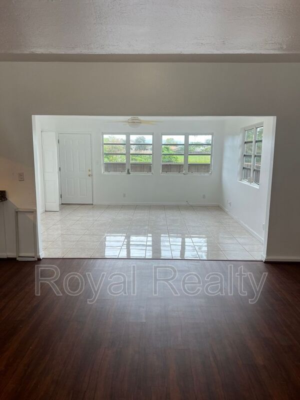 Building Photo - 94-433-433 Lanikuhana Pl