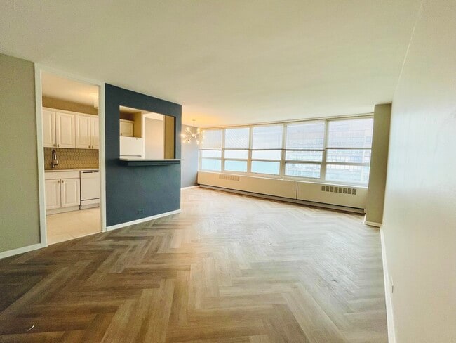 Building Photo - 4800 S Chicago Beach Dr