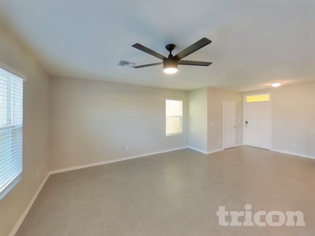 Foto del edificio - 4127 Willow Hammock Dr