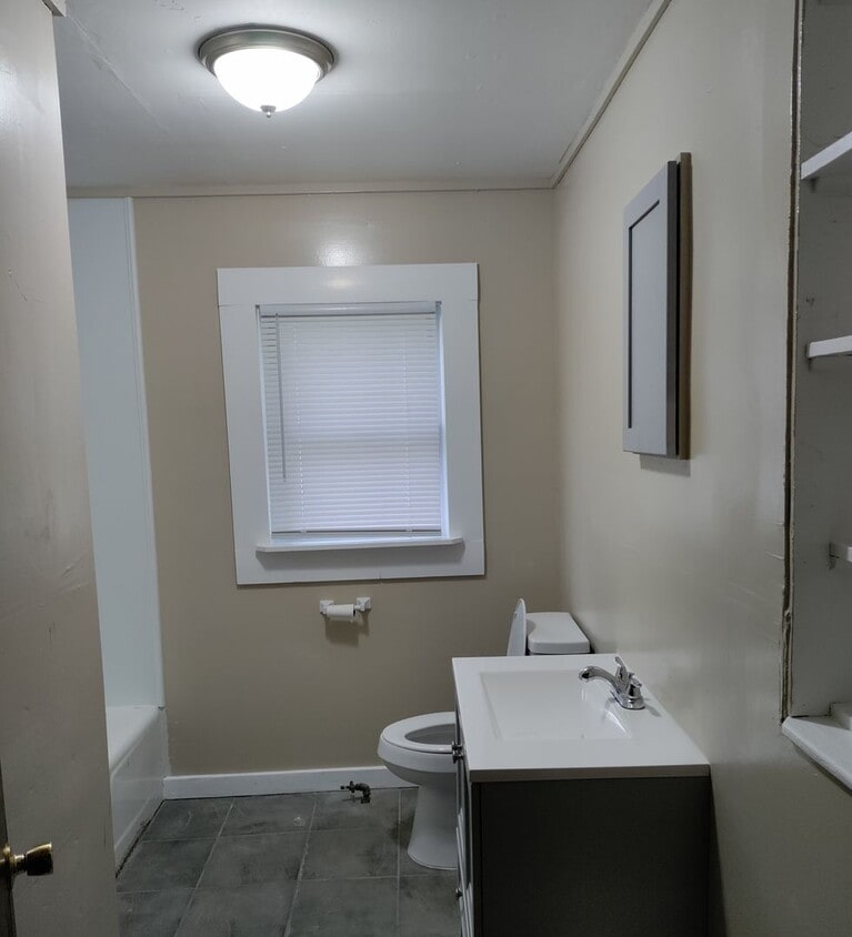 Building Photo - Home for Lease